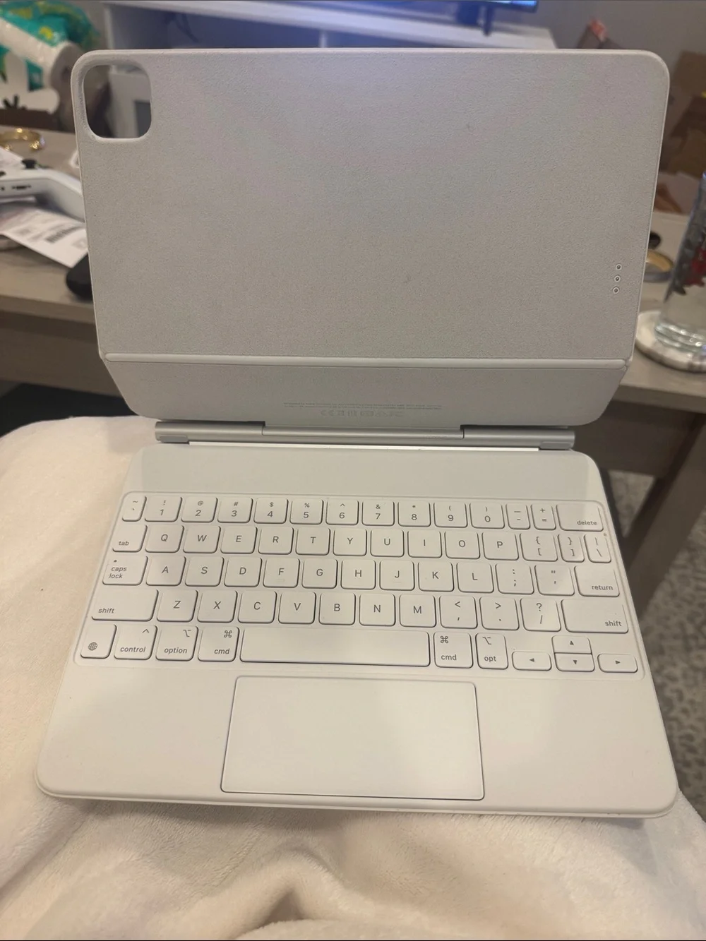 iPad magic Keyboard - Picture 1 of 4
